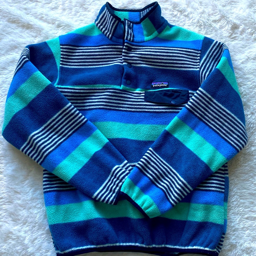 Rare reconditioned 90s inspired Synchilla snap T